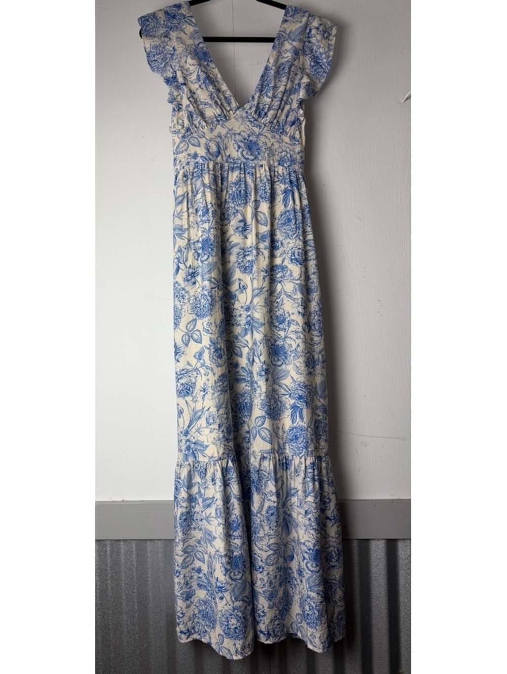 Baltic Born Hampton Maxi Dress L Blue Ivory Floral Tie Back Ruffle Sleeve - Picture 4 of 11